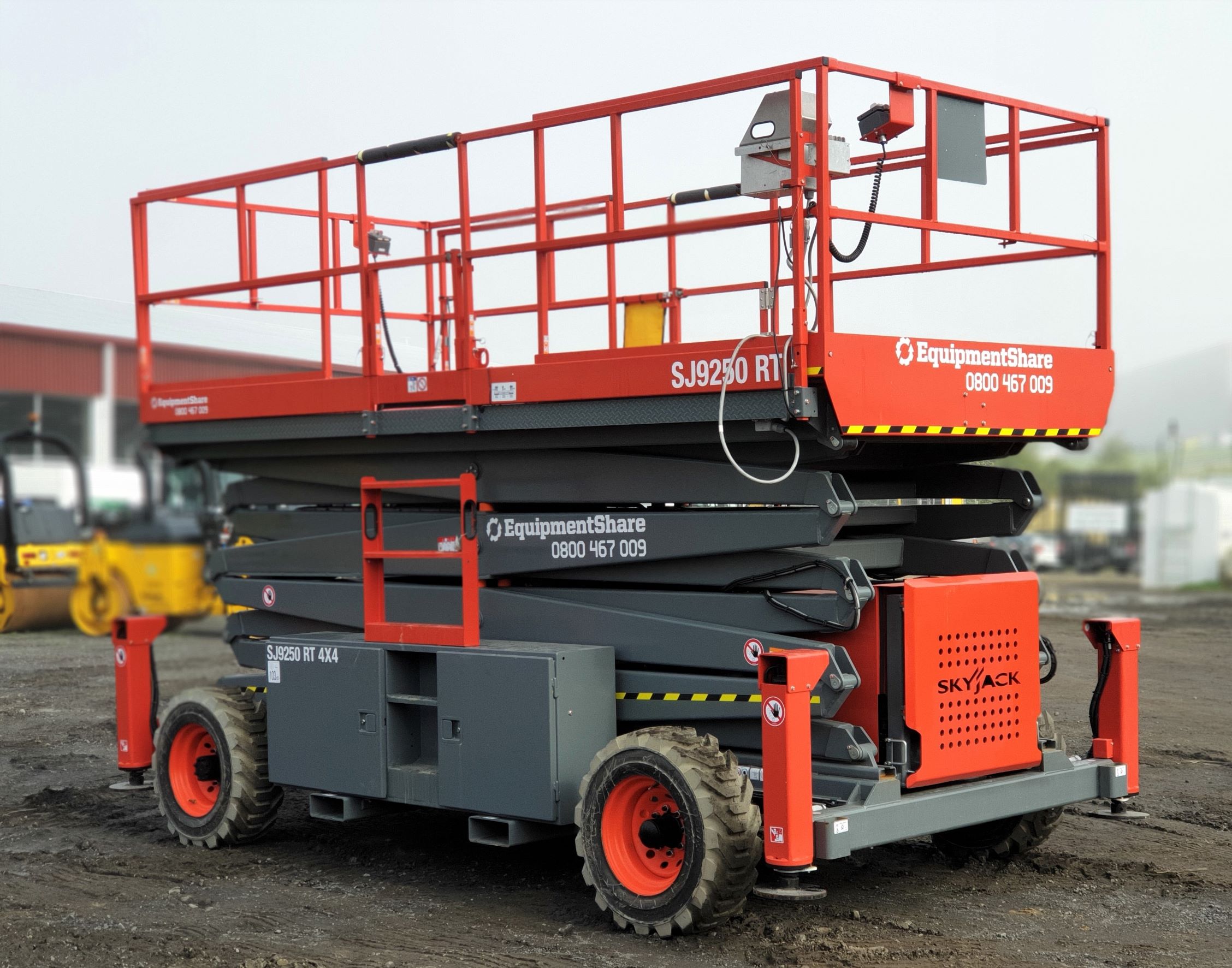 17–18m Rough Terrain Scissor Lift for hire in Auckland