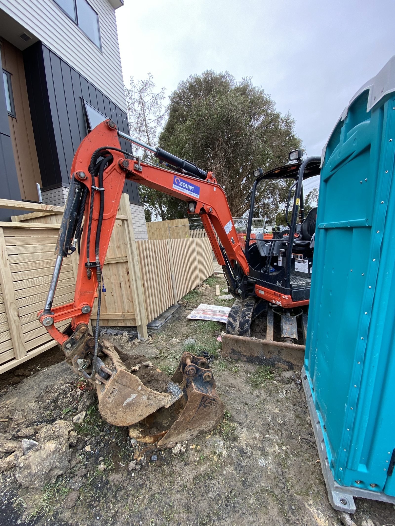 2.5T Excavator working on site